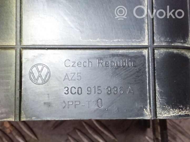 Audi Q3 8U Akumuliatoriaus dėžė 30915336A