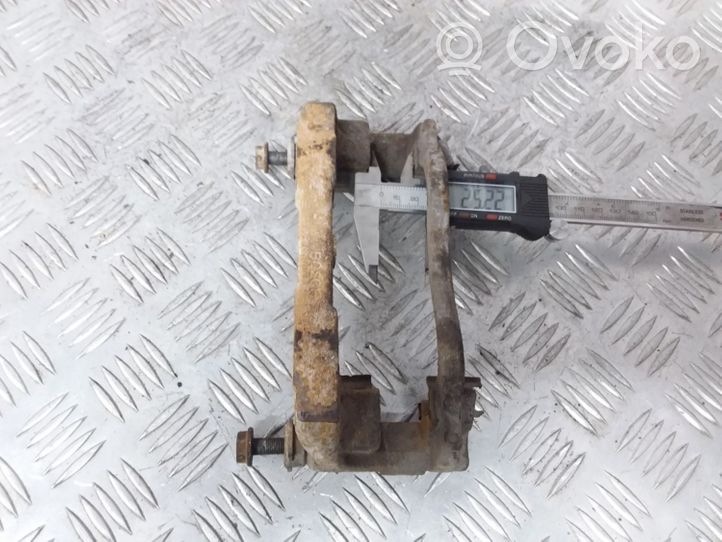 Citroen Berlingo Supporto della pinza del freno anteriore 0204Y01130E