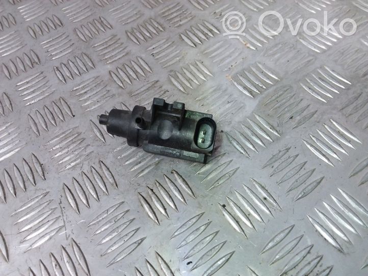 Volkswagen Golf IV Solenoidinis vožtuvas 1K0906627D