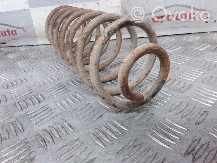 Volkswagen Jetta II Rear coil spring 