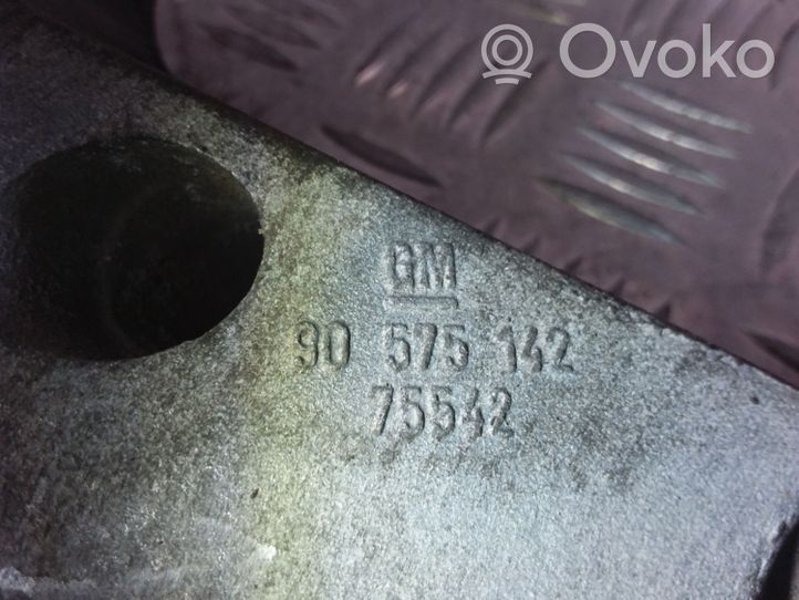 Opel Astra G Supporto di montaggio scatola del cambio 90575142