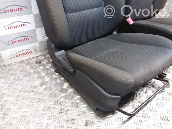 Subaru Legacy Set di rivestimento sedili e portiere 