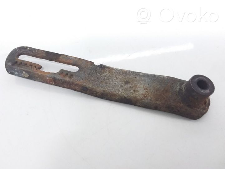 BMW 5 E28 Riemenspanner Spannrolle Lichtmaschine 