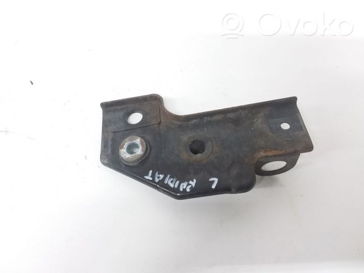 Toyota Avensis T270 Radiator mount bracket 