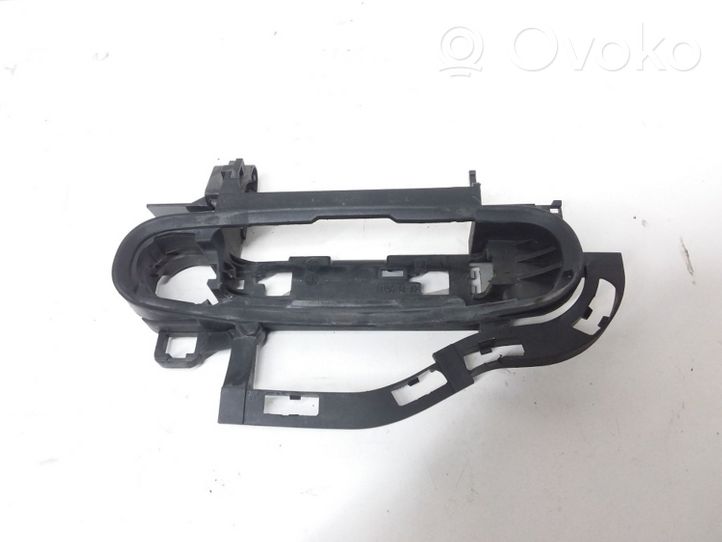 Audi A6 S6 C6 4F Support poignée extérieur de porte avant 4F0837886