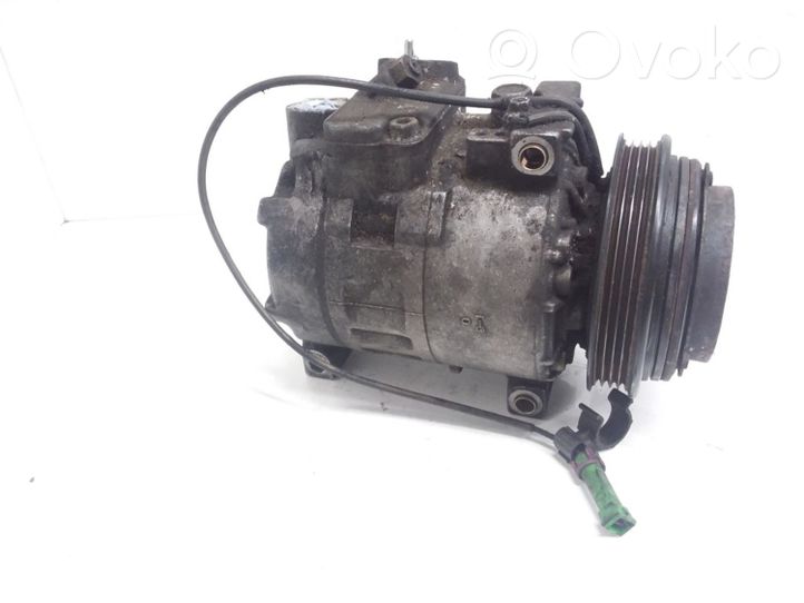 Audi A6 S6 C5 4B Ilmastointilaitteen kompressorin pumppu (A/C) 4D0260808A