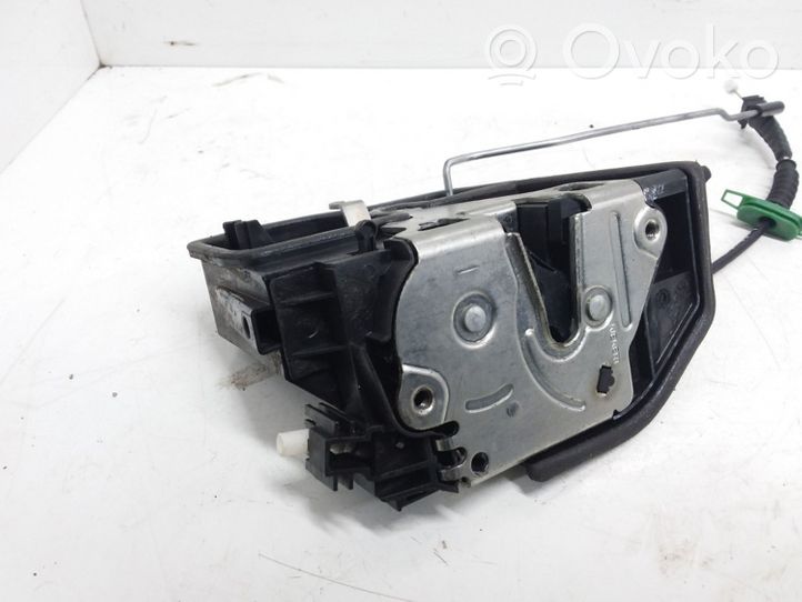 BMW 5 E60 E61 Cerradura de puerta trasera 7167076