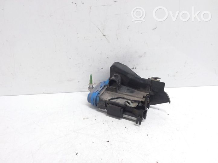 Audi A6 S6 C4 4A Rear door lock 8D0839016A