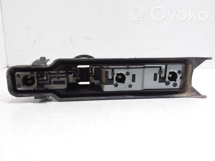 Ford Focus Parte del faro posteriore XS4X13N004EC