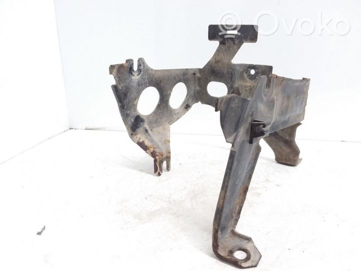 Opel Vectra B Supporto pompa ABS 