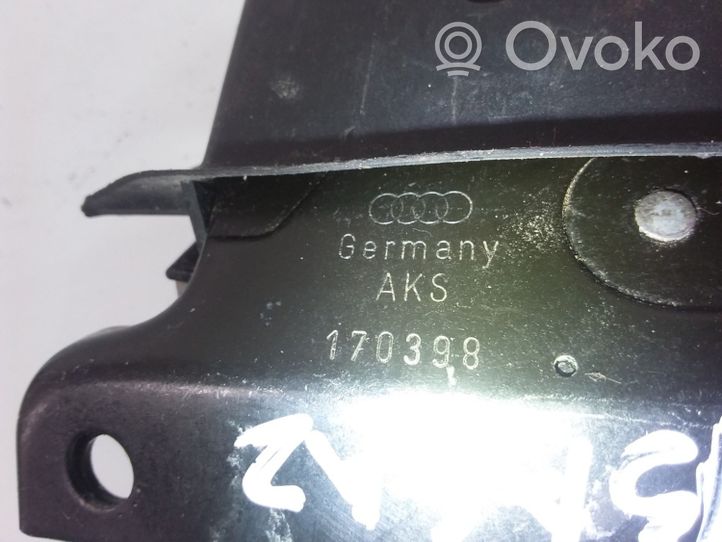 Audi A4 S4 B5 8D Zamek klapy tylnej / bagażnika 170398