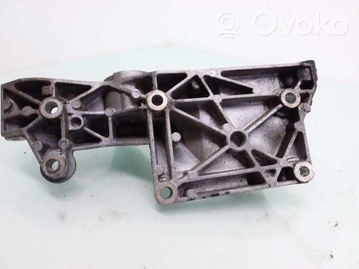 Volkswagen Polo Generator/alternator bracket 038903143R