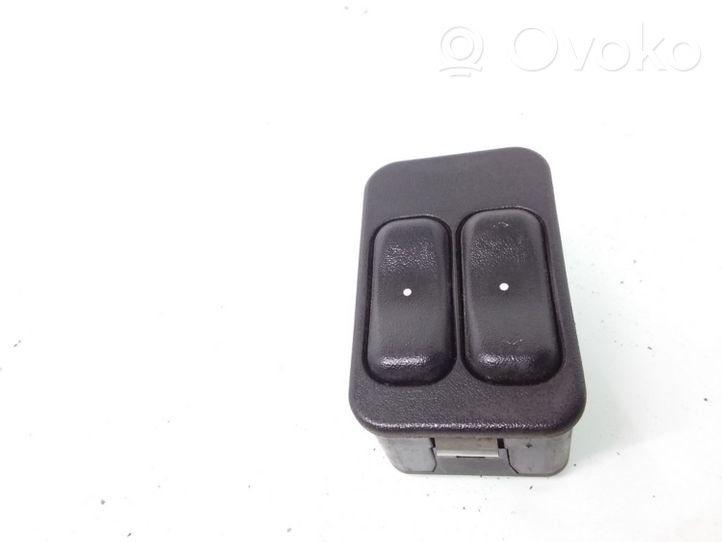 Opel Astra G Electric window control switch 90561088