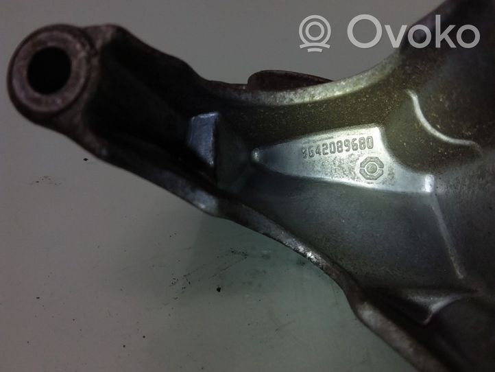 Mercedes-Benz E W211 Supporto della pompa del carburante 9642089680