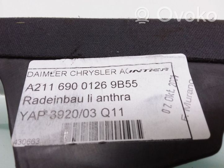 Mercedes-Benz E W211 Rivestimento superiore laterale del sedile posteriore A2116900126