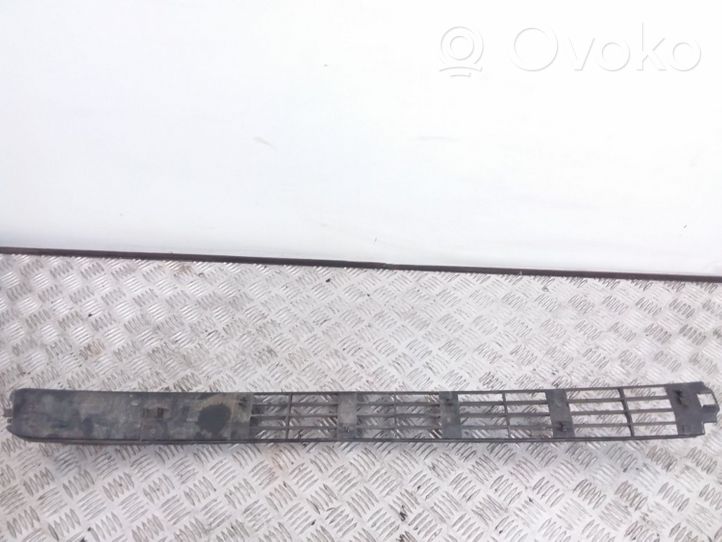 Audi 100 S4 C4 Mascherina inferiore del paraurti anteriore 4A0853683J