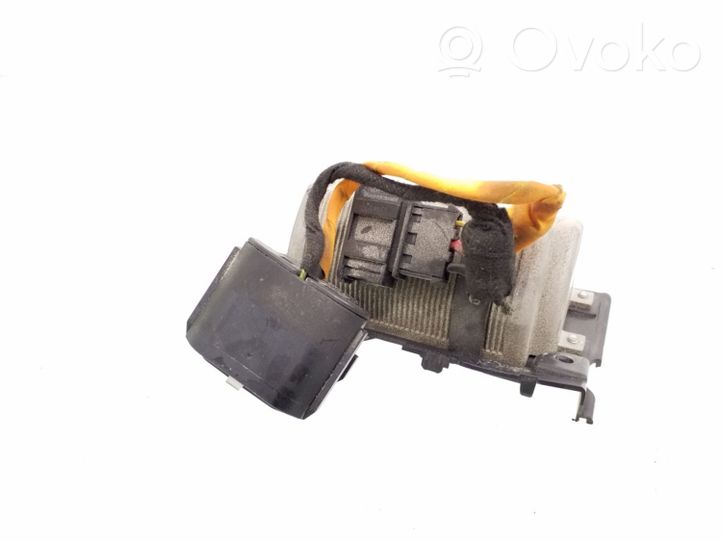 Volkswagen PASSAT B7 Voltage converter inverter 3AA907155