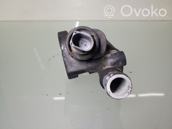 Volkswagen PASSAT B6 Tubo flessibile del liquido di raffreddamento del motore 03G121132B