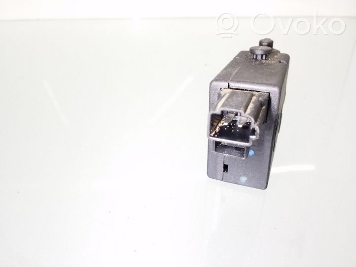 Opel Astra G Verrouillage du bouchon du réservoir de carburant 90460062