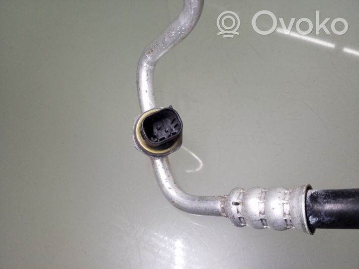 BMW X5 F15 Air conditioning (A/C) pipe/hose 9271893