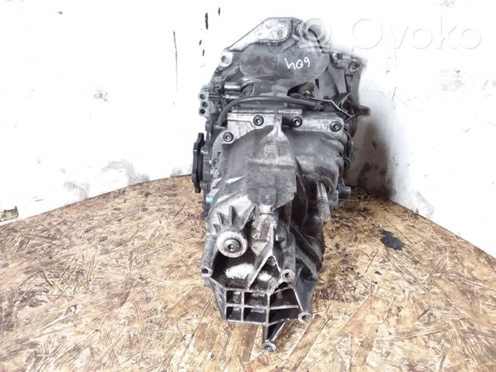 Volkswagen PASSAT B5 Manual 5 speed gearbox DUK