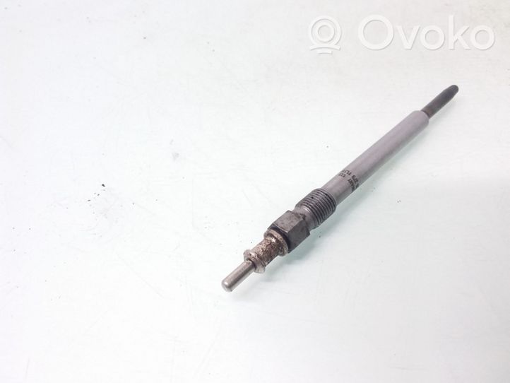 Mercedes-Benz E W210 Glow plug 0100226379