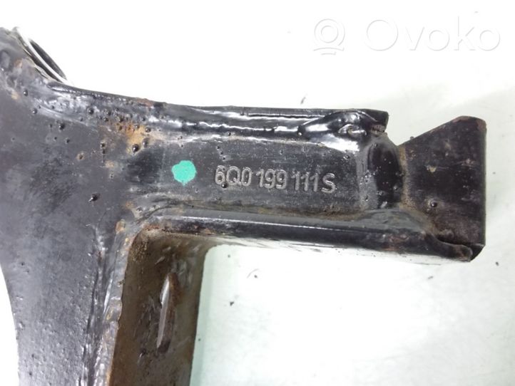 Skoda Fabia Mk1 (6Y) Supporto di montaggio scatola del cambio 6Q0199111S