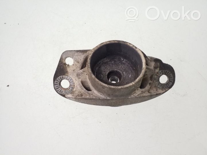 Volkswagen Golf V Mocowanie amortyzatora przedniego osi tylnej 1K0513353G