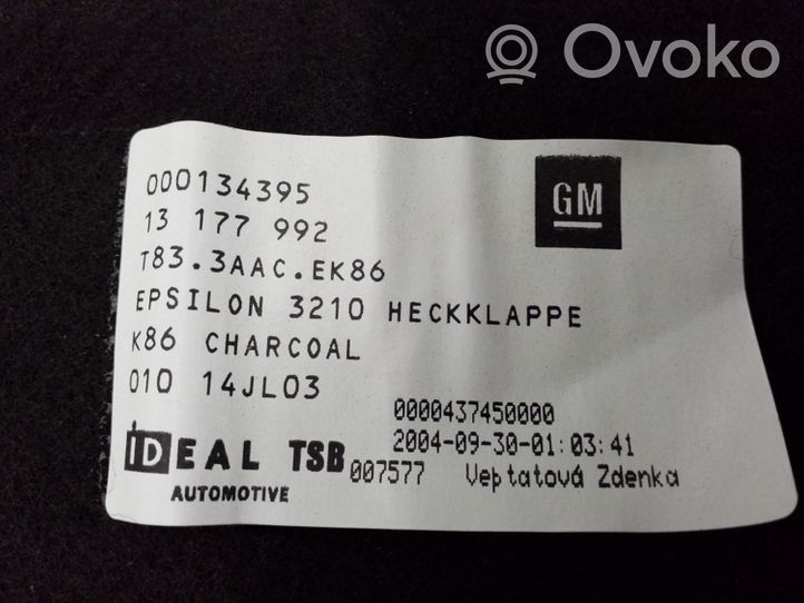 Opel Signum Verkleidung Abdeckung Heckklappe Kofferraumdeckel 13177992