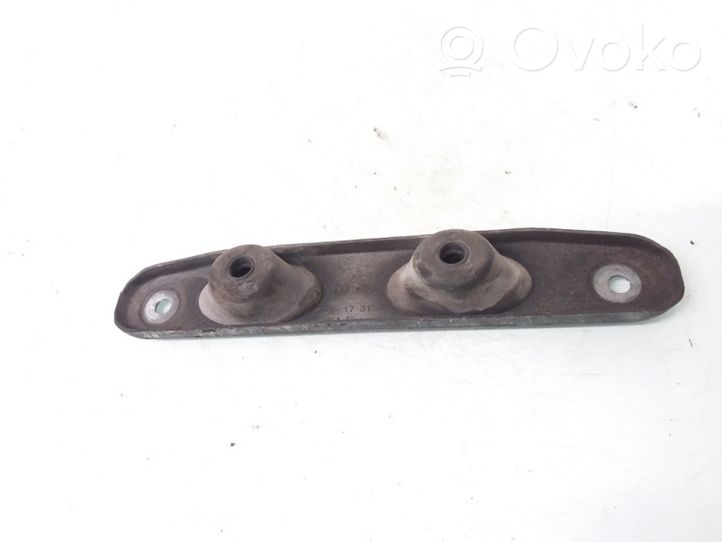 Volkswagen Golf V Staffa/supporto di montaggio della marmitta 173155