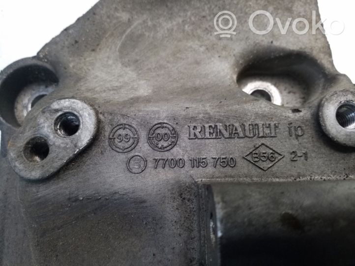 Volvo S40, V40 Support de générateur / alternateur 7700115750