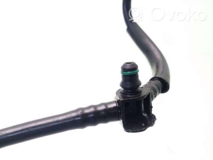 Volvo S40, V40 Fuel return line/hose 