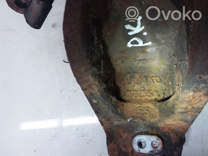 Volkswagen Touran I Fuso a snodo con mozzo ruota anteriore 1K0407255A