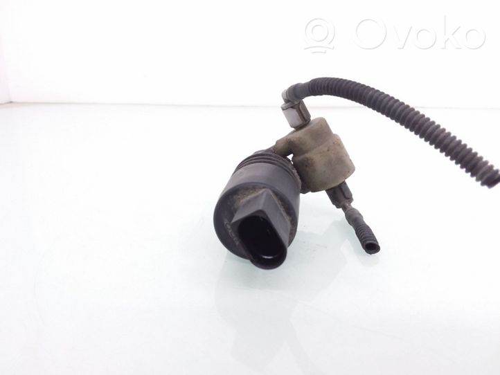 Volkswagen Eos Pompe de lave-glace de pare-brise 