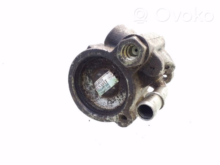 Renault Laguna I Vairo stiprintuvo siurblys 26058572