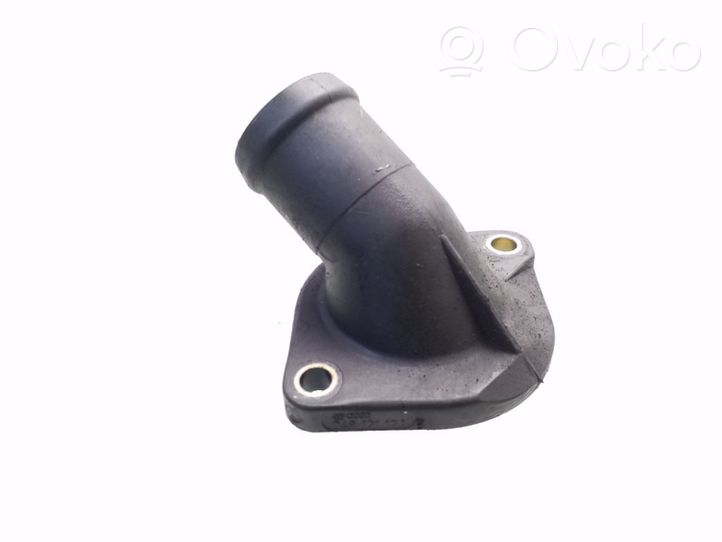 Volkswagen PASSAT B5 Tubo flessibile del liquido di raffreddamento del motore 048121121B