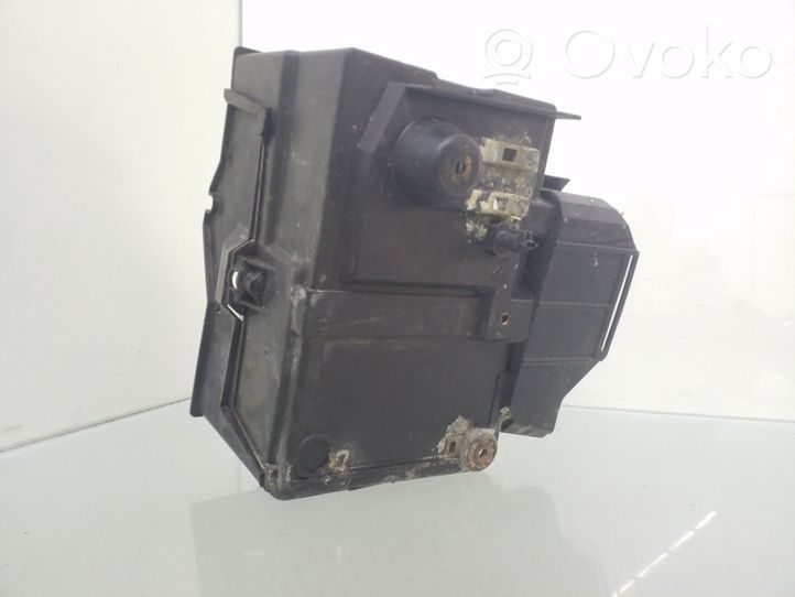 Volvo V50 Boîte de batterie 30746055