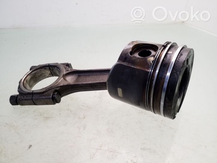 Peugeot 307 Piston avec bielle 085171