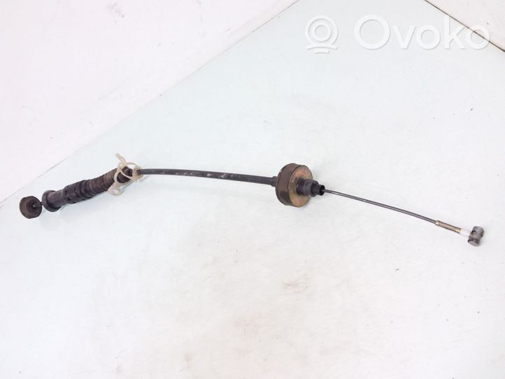 Volkswagen Golf III Cable d'embrayage 1H1721335A