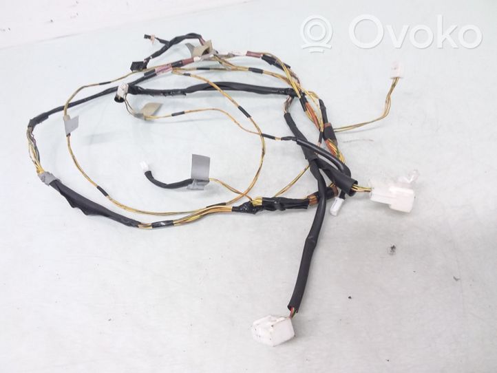 Toyota Avensis T250 Otros cableados 8217105220