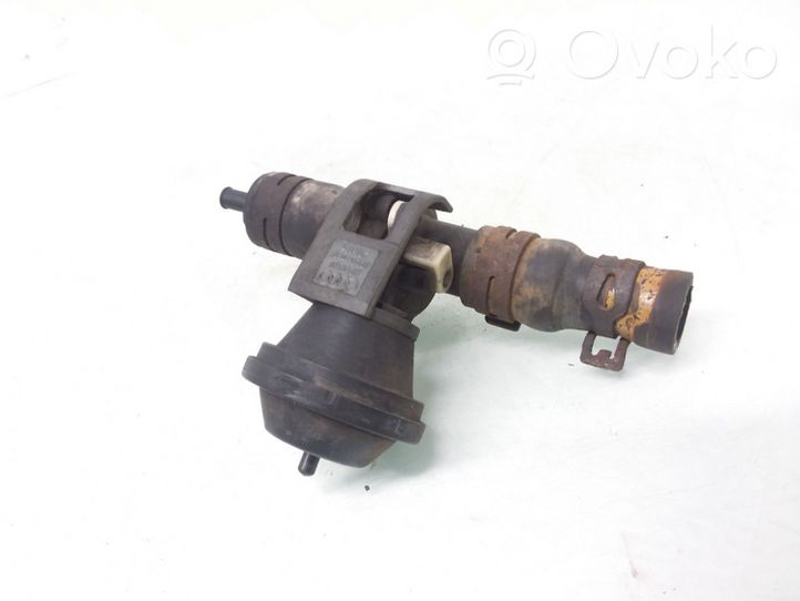 Volkswagen PASSAT B5 Coolant heater control valve 4A0819809