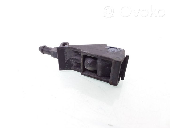 Volkswagen Golf IV Ugello a spruzzo lavavetri per parabrezza 6E0955985