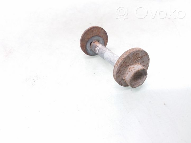 Volkswagen PASSAT B7 Rear suspension camber bolt 