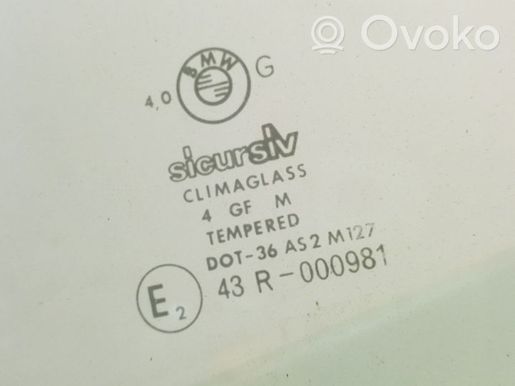 BMW 3 E30 Vetro del finestrino della portiera anteriore - quattro porte AS2