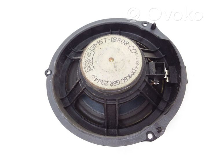 Ford Focus Garsiakalbis (-iai) galinėse duryse 3M5T18808CD