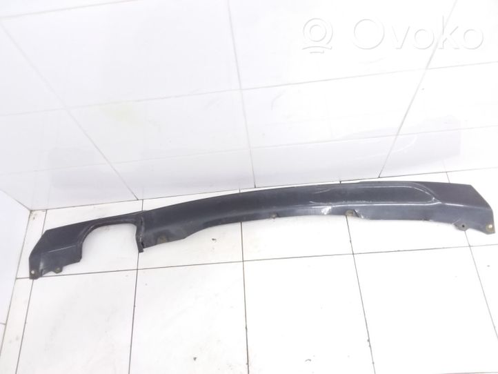 BMW 3 F30 F35 F31 Takapuskurin alaosan lista 15857711