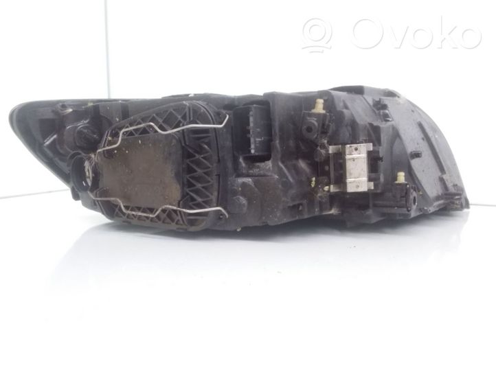 Volvo V50 Lampa przednia 31299583