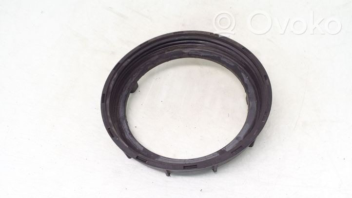 Citroen C5 Bague de verrouillage pour réservoir de carburant 9633283880