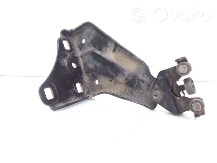 Opel Combo C Guida/cerniera inferiore del rullo del portellone scorrevole 09179776