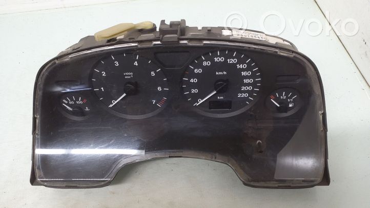 Opel Zafira A Speedometer (instrument cluster) 24419565DK